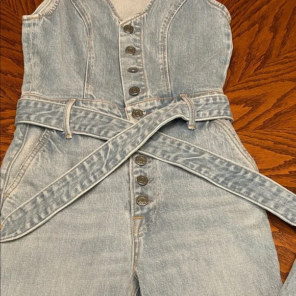 GRLFRND Amaya Belted Jumpsuit “Someone New” Light Wash Denim. Size XS - Picture 3 of 15